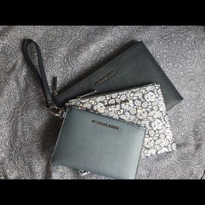 ‼️SOLD‼️ Michael Kors Travel Trio